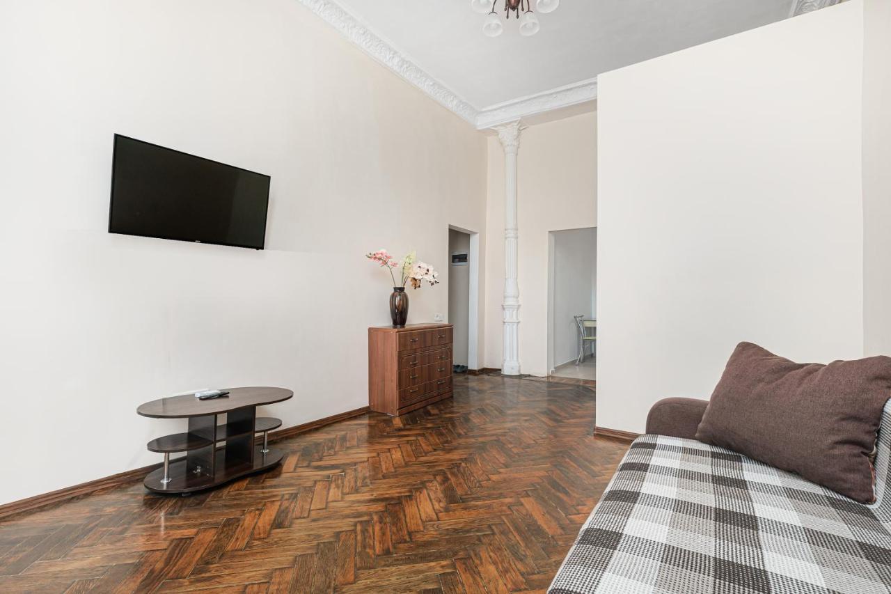 Nice Apartment In The City Center オデッサ エクステリア 写真